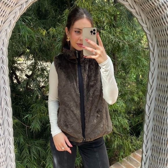 J. Crew Jackets & Blazers - Reversible Faux fur black vest women’s size medium